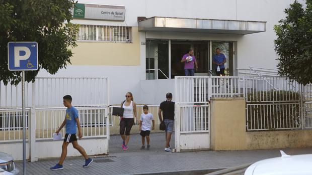 Solo dos centros de salud abrirán en verano por las tardes en Córdoba