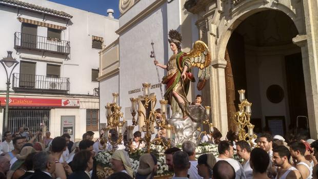 San Rafael, el Sagrado Corazón y Los Dolores ya están en la calle en un día histórico para Córdoba