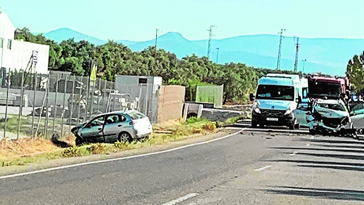 Estado en que quedaron los vehículos tras el accidente