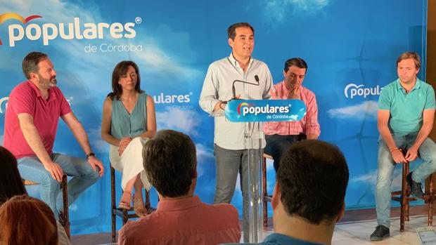 Nieto destaca la «estabilidad» del Gobierno andaluz en la escuela de verano del PP de Córdoba