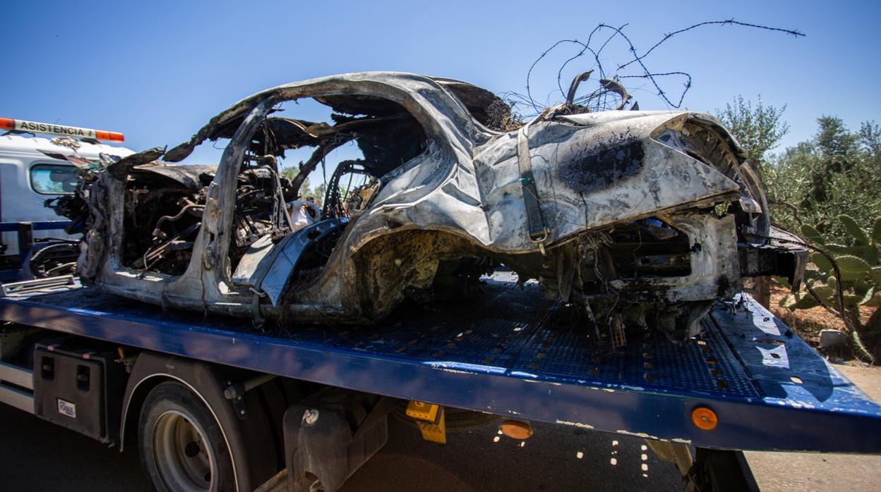 El coche de José Antonio Reyes después del accidente.