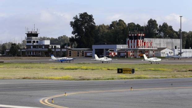 La amenaza de los 20 millones de las expropiaciones del aeropuerto sobrevuela el Ayuntamiento de Córdoba