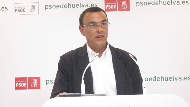 El líder del PSOE de Huelva, a dos meses de que se concreten los cargos por el soborno del Aljaraque