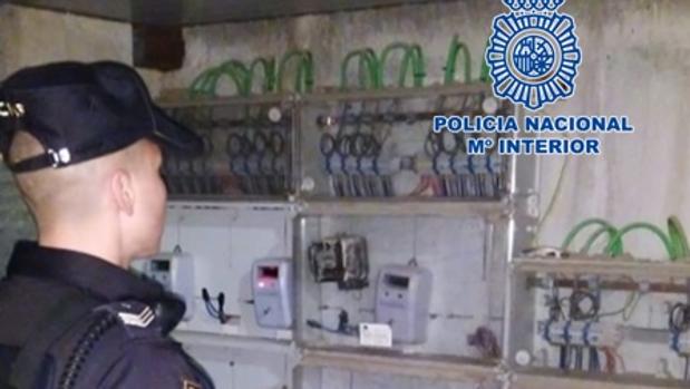 La Policía Nacional detecta en Córdoba más de 150 enganches eléctricos ilegales