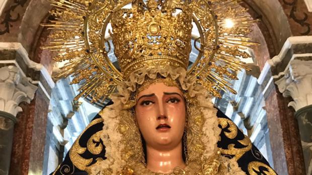 La corona robada a la Virgen del Mayor Dolor de Aracena aparece en el pantano de la localidad