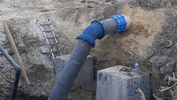 Restablecen el suministro de agua en Montilla, que ya está llegando a los hogares de forma gradual