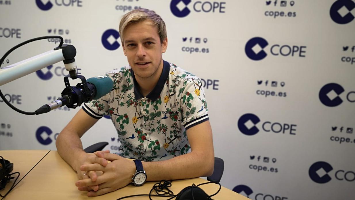 Javi Lara en los estudios de Cope Córdoba