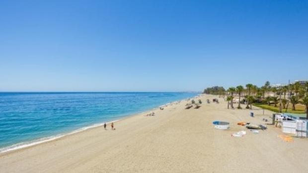 Muere un hombre de 28 años ahogado en Roquetas del Mar (Almería)