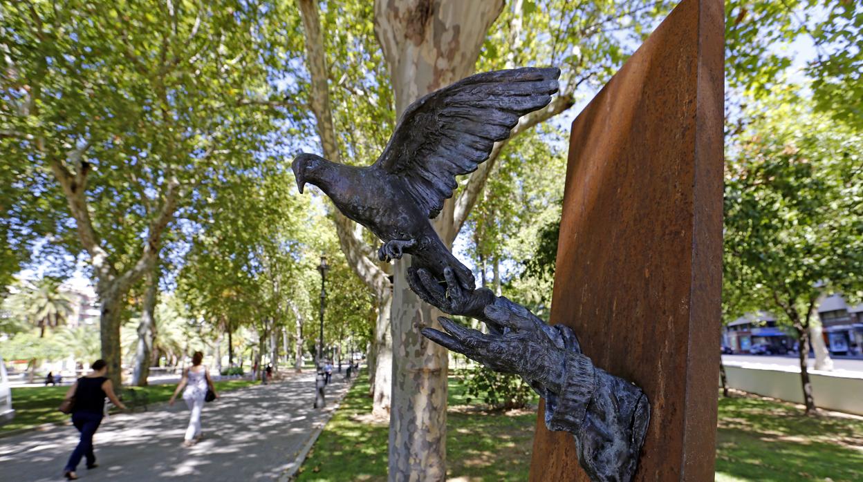 El aparcacoches de los jardines de Los Patos de Córdoba falleció de muerte natural