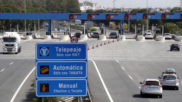 La Junta rechaza cobrar por utilizar las autovías gratuitas de Andalucía