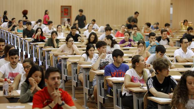 El rector de la Universidad de Córdoba abre la puerta para una Selectividad única