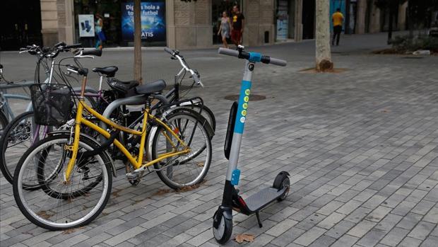 El Defensor pide una ordenanza sobre la regulación de los patinetes eléctricos en ciudades como Córdoba