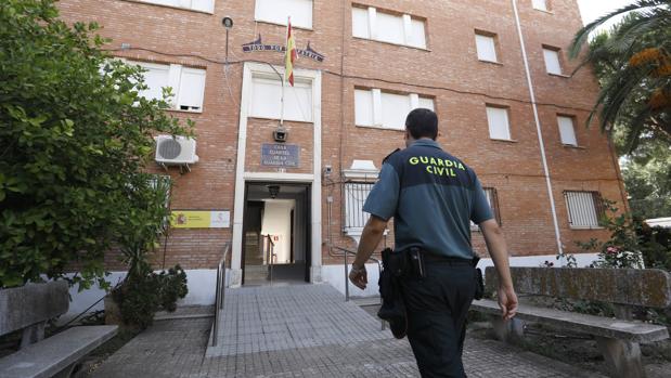 El 85% de los cuarteles de Guardia Civil de Córdoba solo abren por la mañana