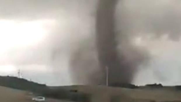 Tornados y granizo para despedir el verano en Málaga