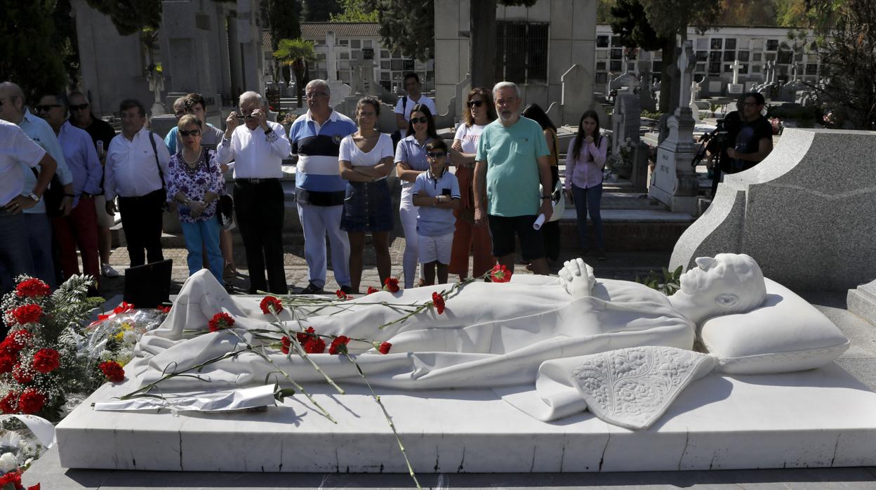 Tumba de Manuel Rodríguez "Manolete"