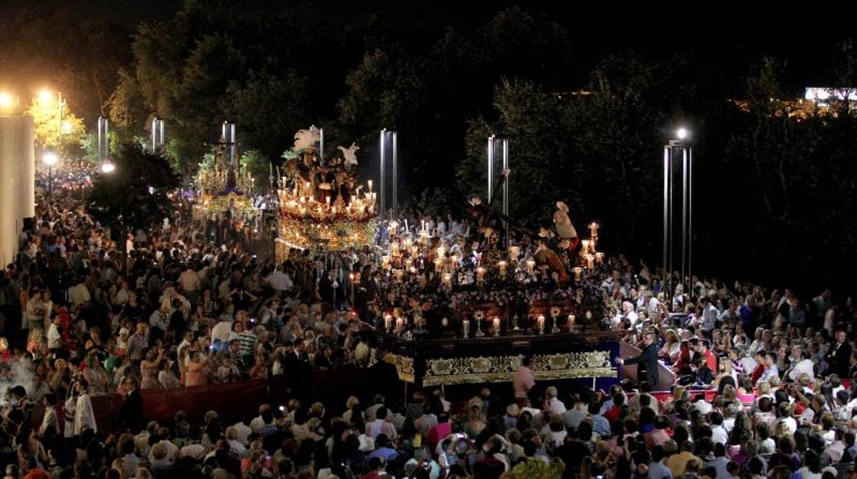 Viacrucis magno del año 2013