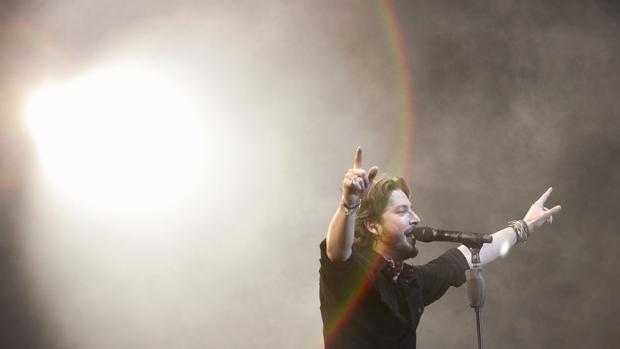 La organización del concierto de Manuel Carrasco en Córdoba prohíbe la entrada con paraguas