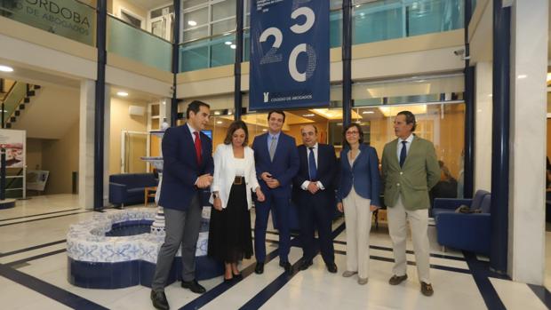 Los abogados nombran al Ayuntamiento de Córdoba «colegiado de honor»