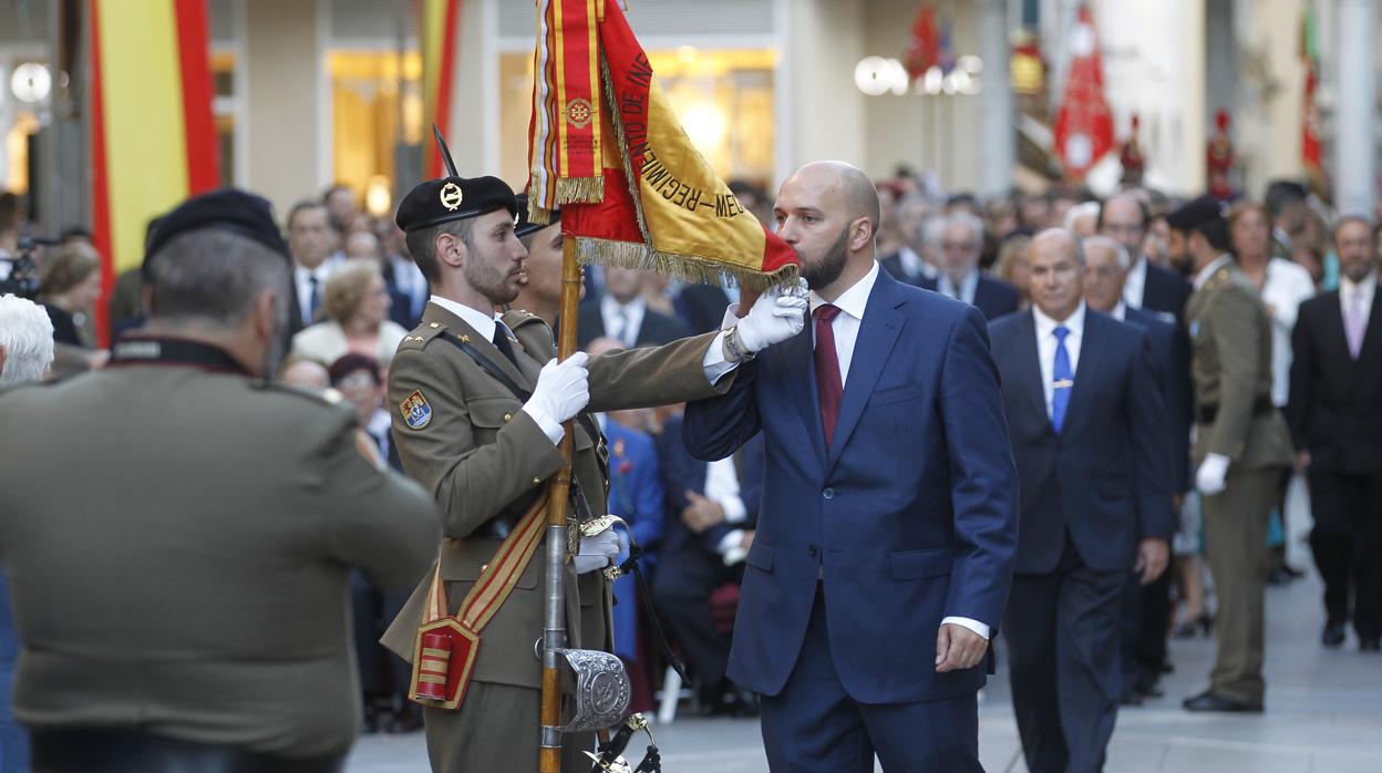 Jura de bandera de civiles en el Bulevar del Gran Capitán de Córdoba