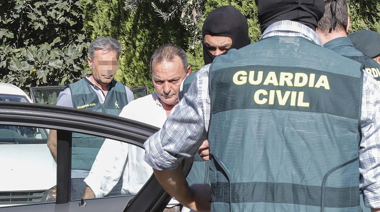 El pasado martes, la Guardia Civil registró varios inmuebles y sedes de Magrudis y detuvo a cinco personas