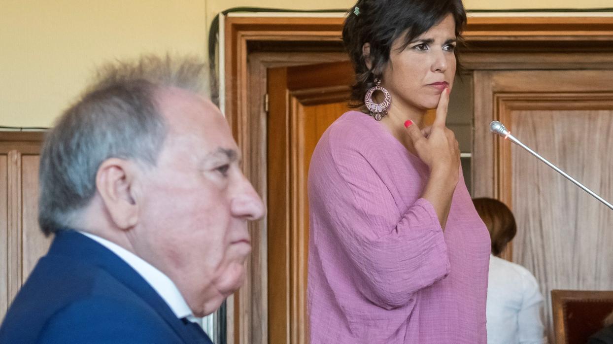 Juicio al empresario acusado de presuntos delitos de atentado y contra la integridad moral de la líder de Podemos Andalucía, Teresa Rodríguez