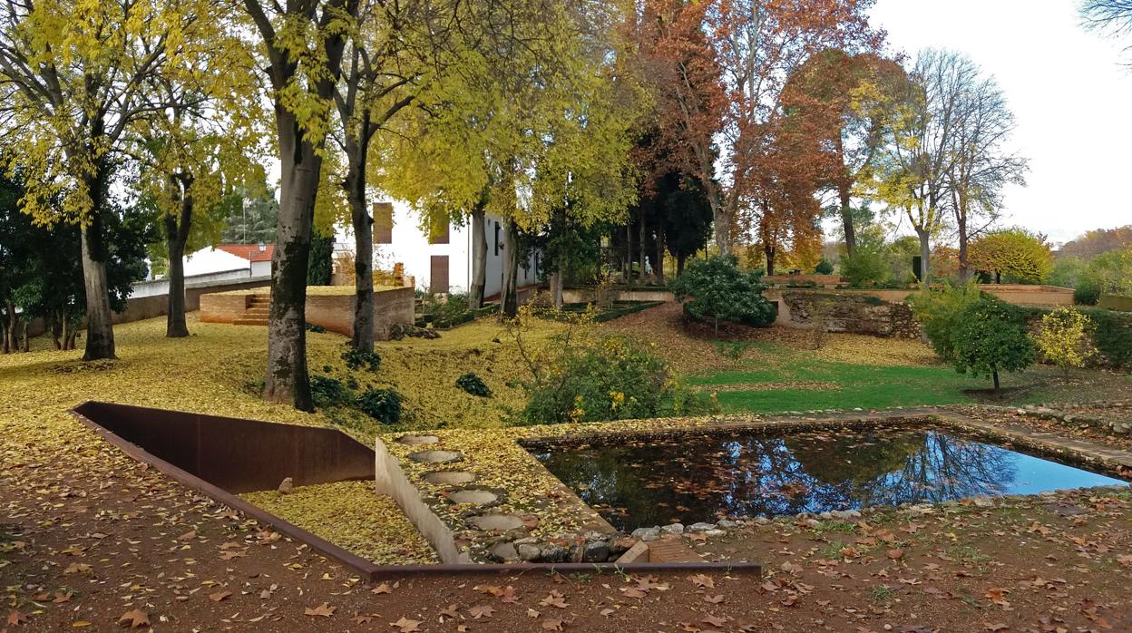 Vista exterior del Carmen de Peñapartida, cuyos jardines abren por primera vez al público