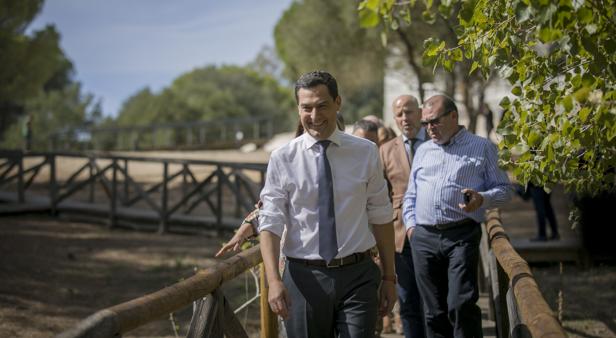 Moreno apuesta por la «revolución verde» que convierta a Andalucía en referente contra el cambio climático