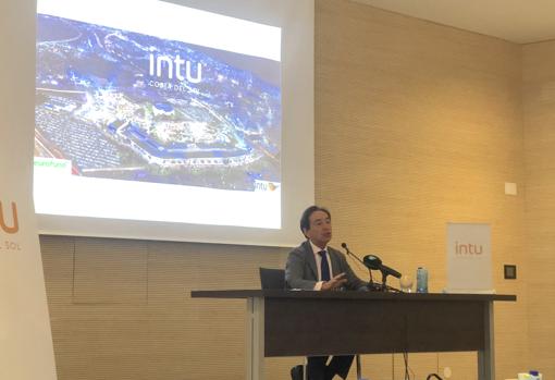 El consejero delegado de Intu en España durante la presentación del proyecto