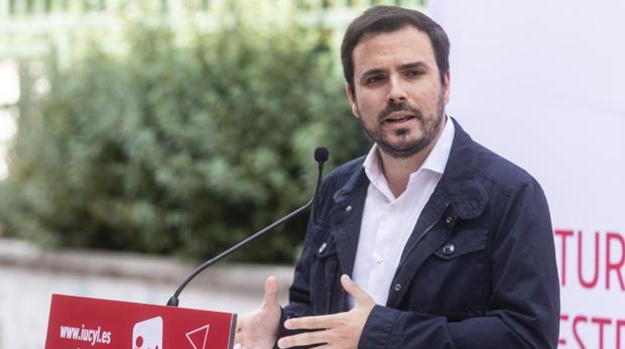 Alberto Garzón ha estado en los juzgados de Málaga este lunes cuando se ha pactado la sentencia