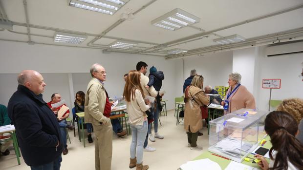 Elecciones generales 10N: cuatro colegios de Andalucía cerrarán más tarde, haciéndolo dos de ellos a las 20.35