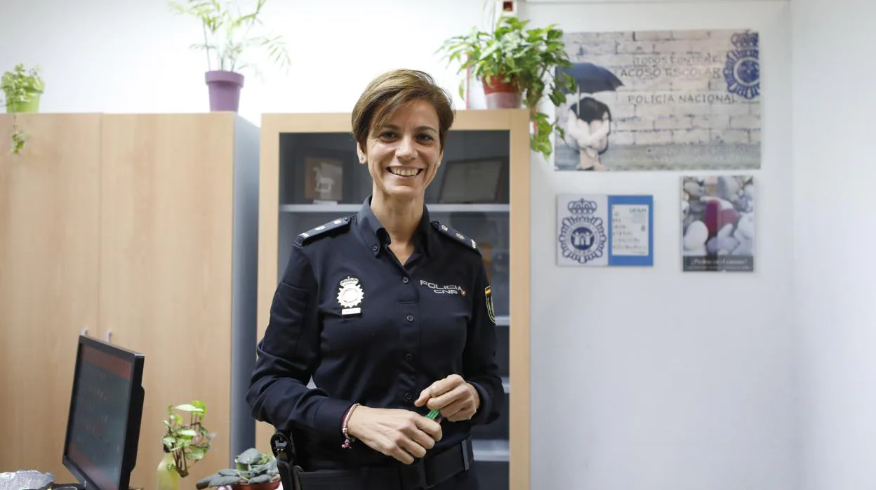 Francisca Prieto Merlos, en su despacho de la Comisaría de Policía