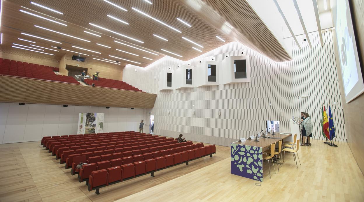 Salón de actos del Palacio de Congresos de Torrijos