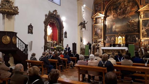 La lluvia impide a la Virgen del Carmen de Puerta Nueva en Córdoba visitar el cementerio de San Rafael