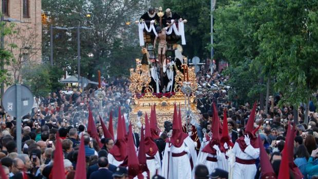 Así suena «Al Pie de tu Cruz», la última composición dedicada al Descendimiento de Córdoba