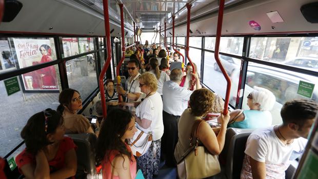 Aucorsa lanzará el Puente de la Inmaculada un bonobús turístico entre 5 y 10 euros