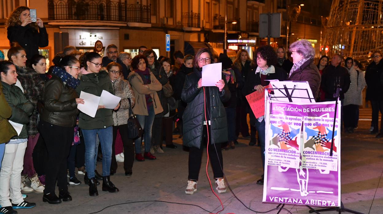 Concentración en apoyo a la víctima de la Manada ante el juicio