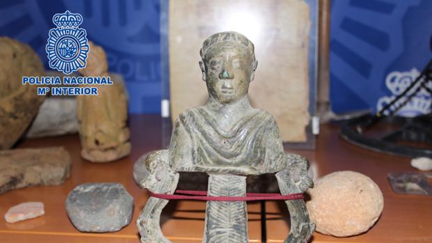 Detienen a tres hombres por expoliar más de 800 piezas arqueológicas de varios yacimientos de Jaén