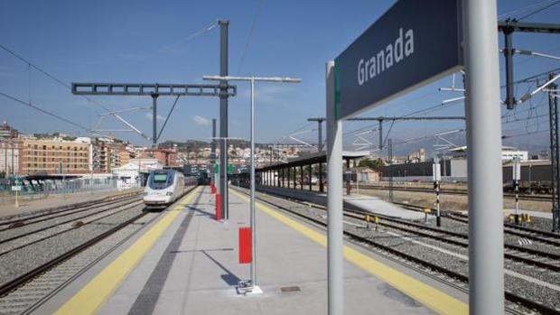 Renfe retrasa la conexión ferroviaria de Granada con Sevilla y Málaga