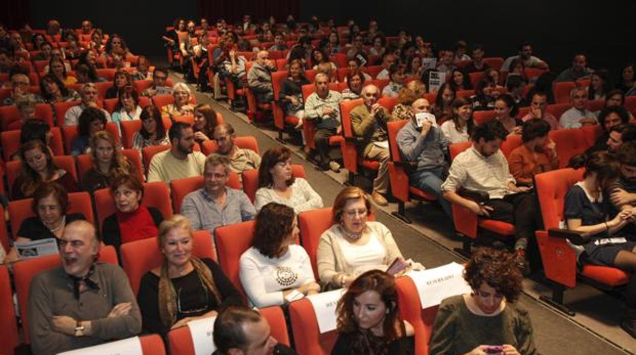 Público durante una proyección en la Filmoteca de Andalucía en una foto de archivo