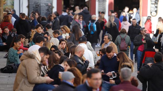 Un barrio de artesanías y restaurantes, así es la Judería de Córdoba en un día de turismo