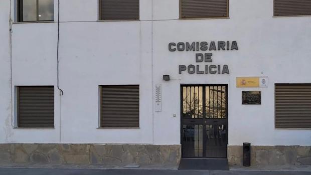 Plagas de ratas y moscas en la Comisaría de Ronda