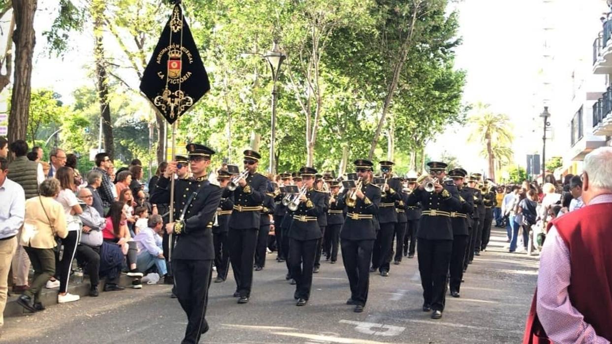 La agrupación musical en una salida del pasado año