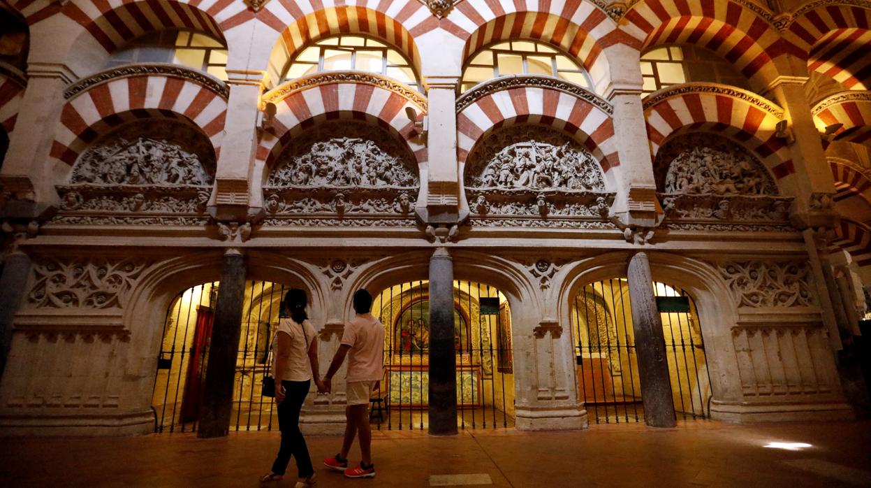 Turistas en la Mezquita-Catedral