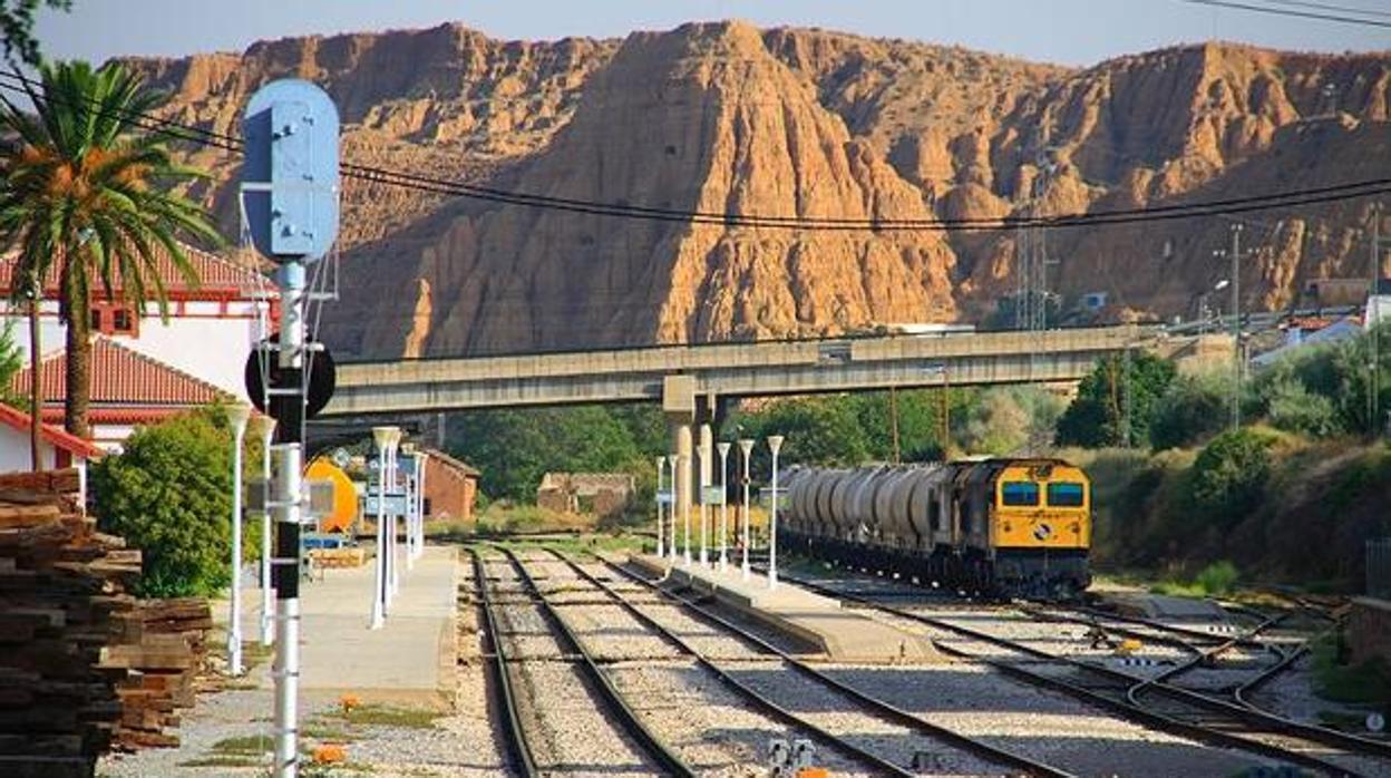 La estación ferroviaria de Guadix, en Granada, uno de los puntos neurálgicos del plan.