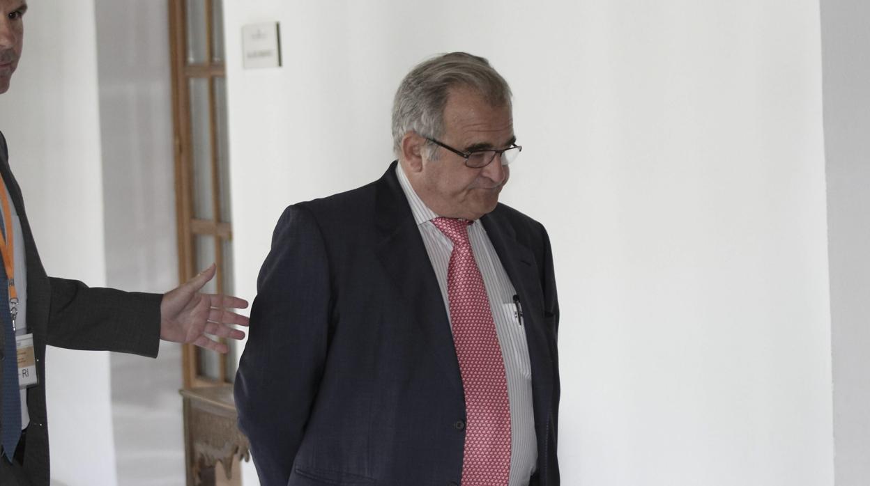 Ángel Rodríguez de la Borbolla a su llegada a una comisión de investigación en el Parlamento