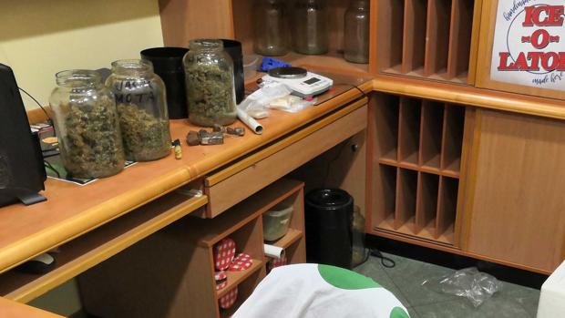 Ingresan en prisión el presidente y tesorero de una asociación cannábica de Almería