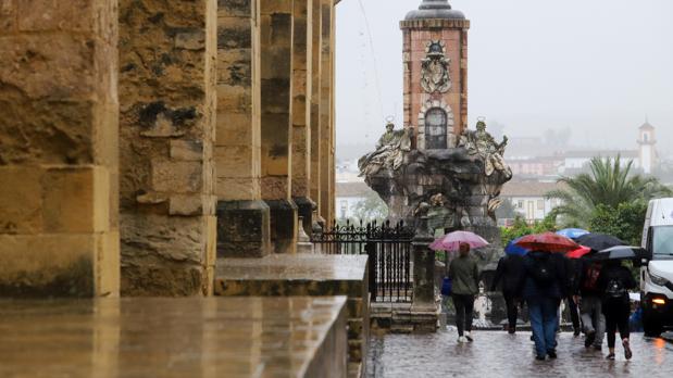 El tiempo en Córdoba | Lluvia y posibilidad de tormentas en un sábado pasado por agua