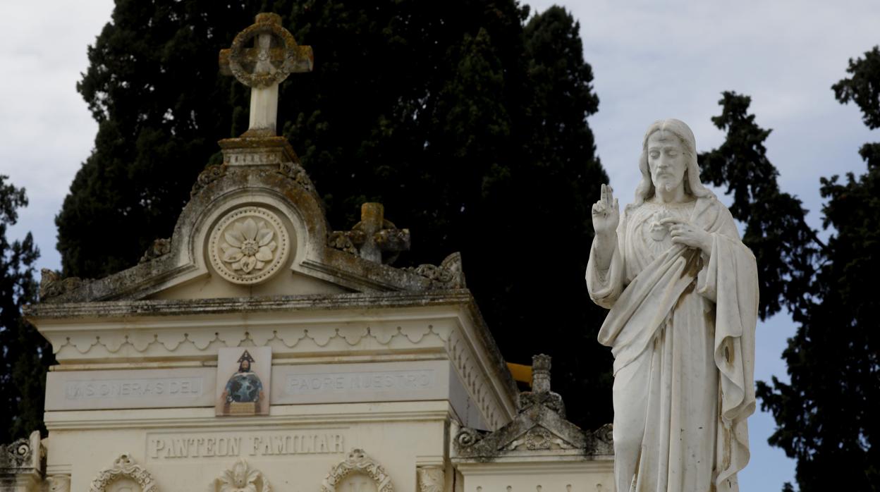 Panteón en el cementerio de la Salud