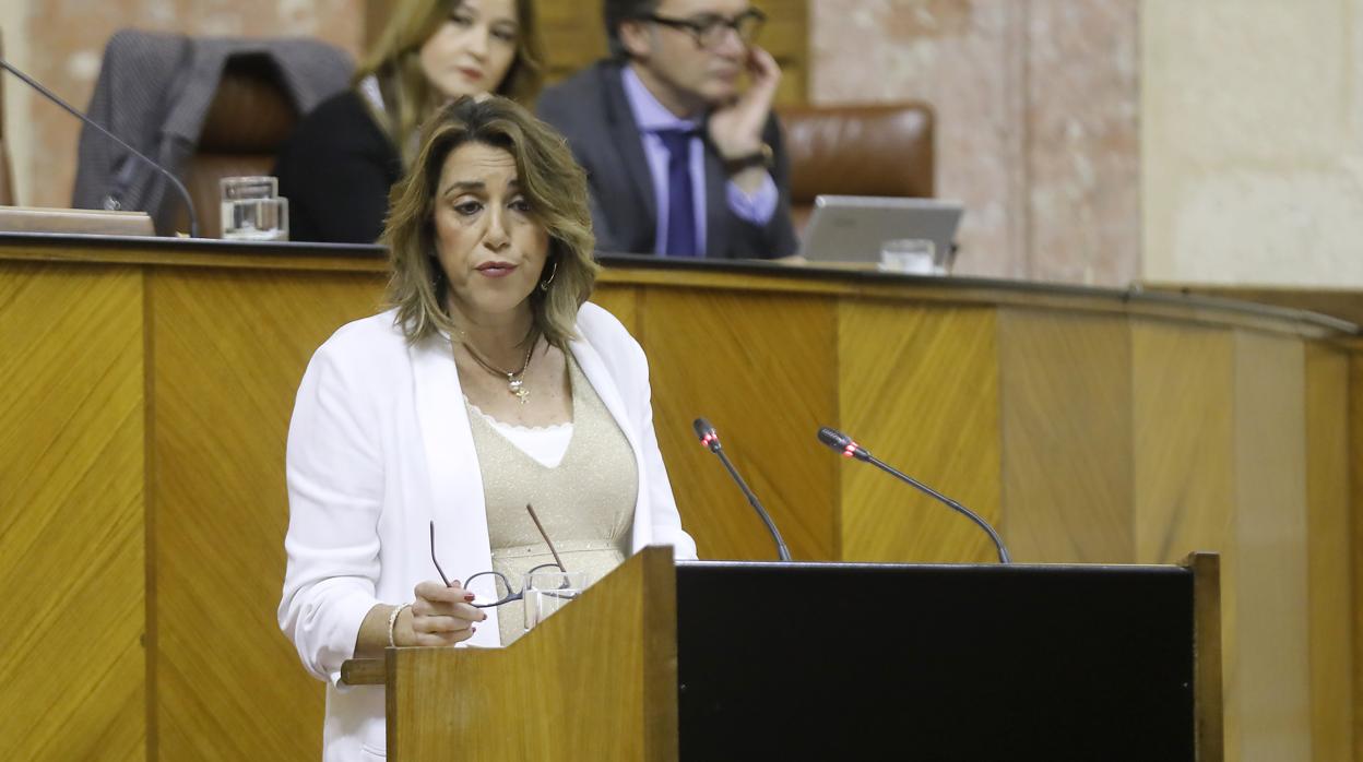 Susana Díaz durante el pleno sobre el estado de la comunidad que se celebró este martes en el Parlamento