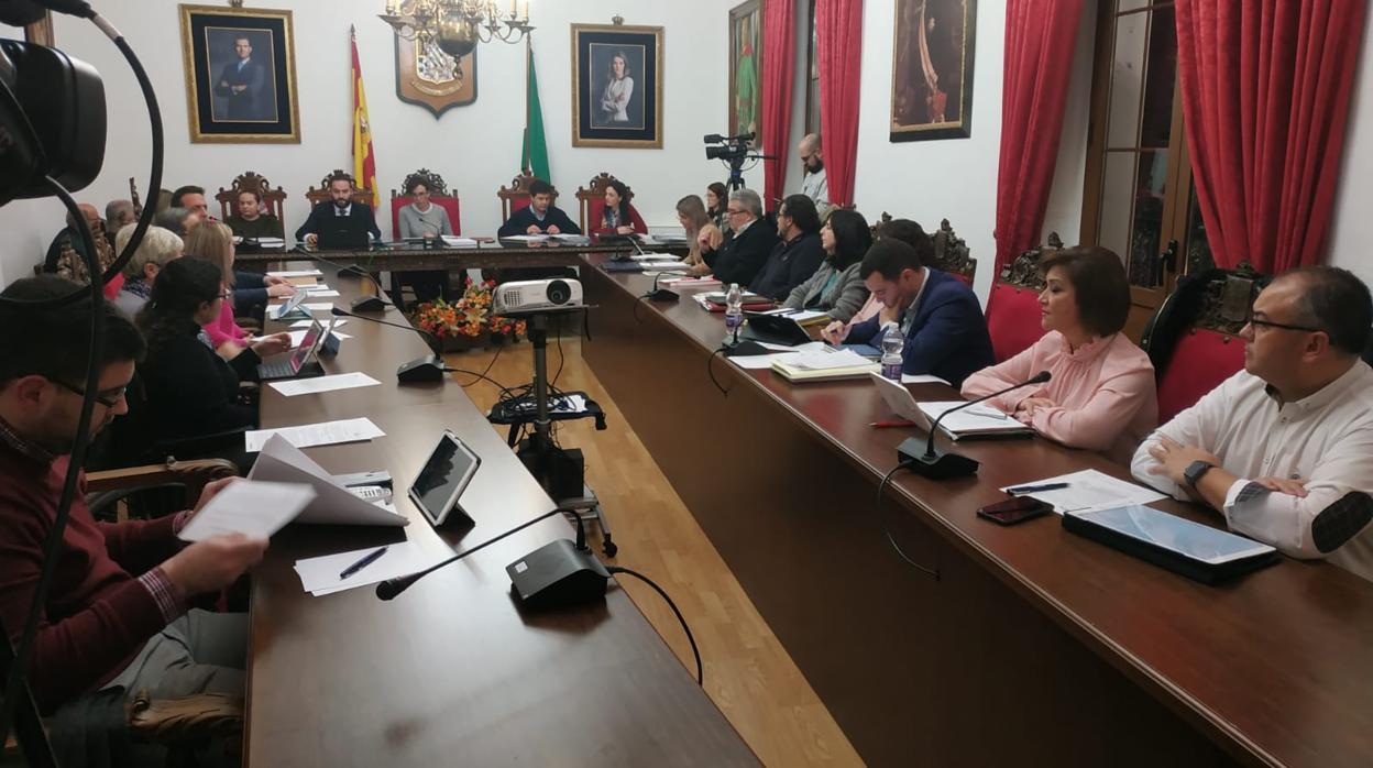 Imagen del Pleno de ayer del Ayuntamiento de Priego en el que se aprobaron los presupuestos